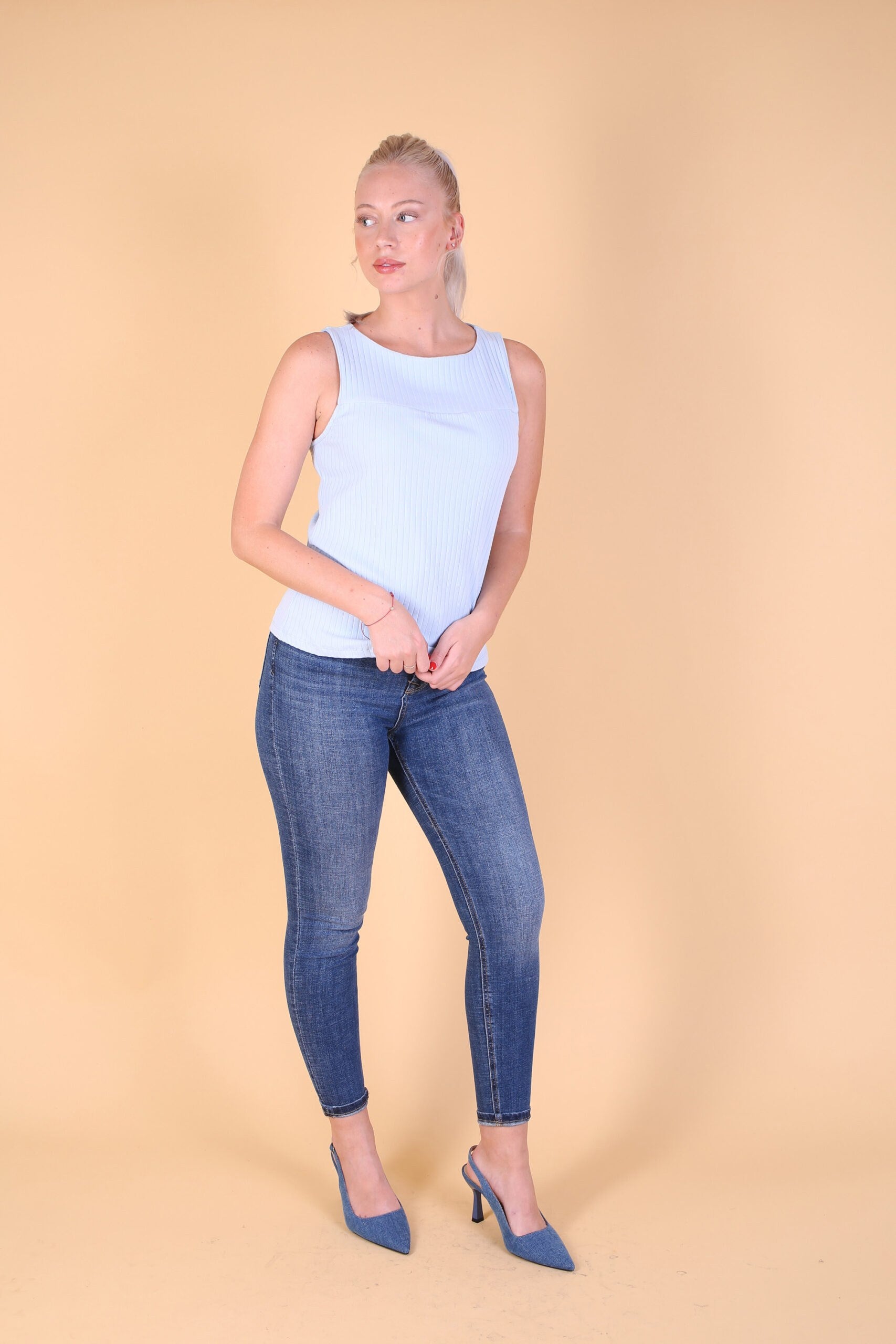 חולצת קיירי